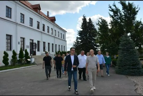 Литовський міністр культури розпочав закордонні візити з України