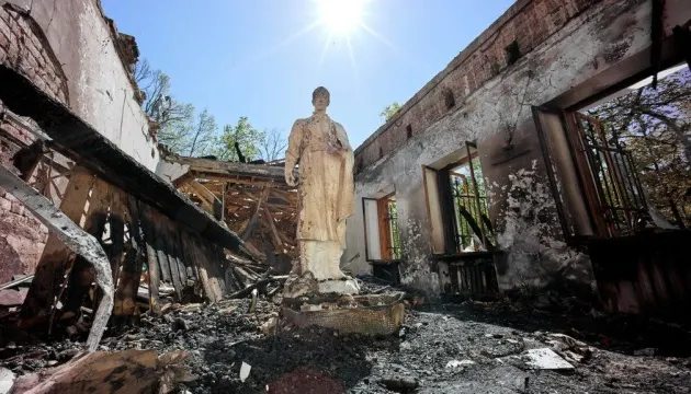 11 російських військових отримали підозру за знищення культурних цінностей України