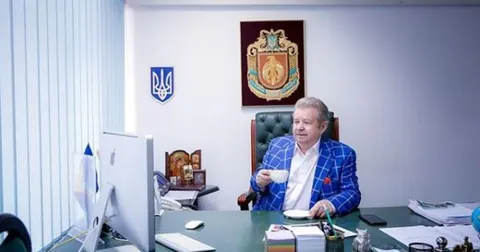 Поліція вивчає, як студентів двох вишів Поплавського залучали до роботи й приват