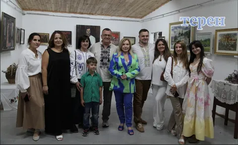 Картини, подаровані Ігорю Білозіру, вирушили у мандрівку Україною