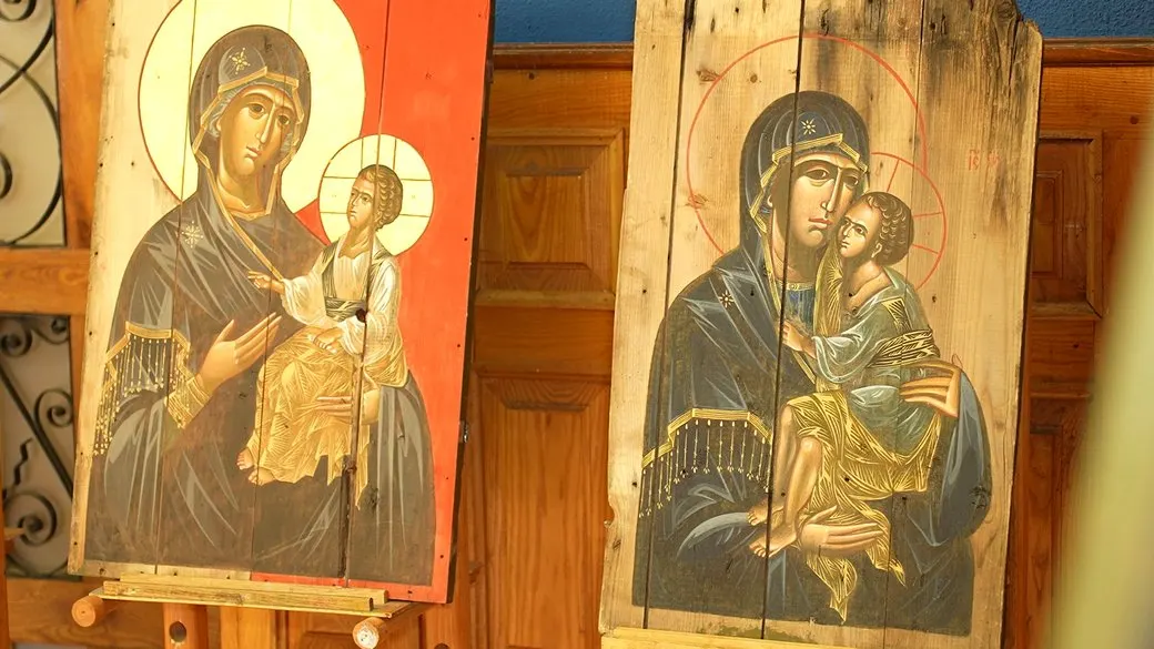 Ікони на ящиках з-під набоїв: виставка у Хмельницькому