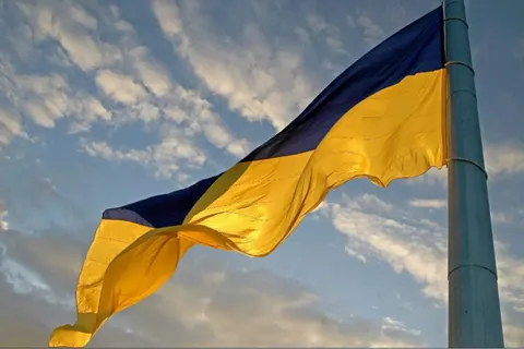 На Донеччині до Дня Прапора проведуть онлайн-виставку фотоколажів