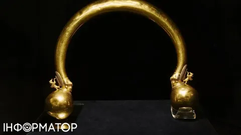 У Франції затримали підозрюваного у викраденні 2500-річного золотого намиста