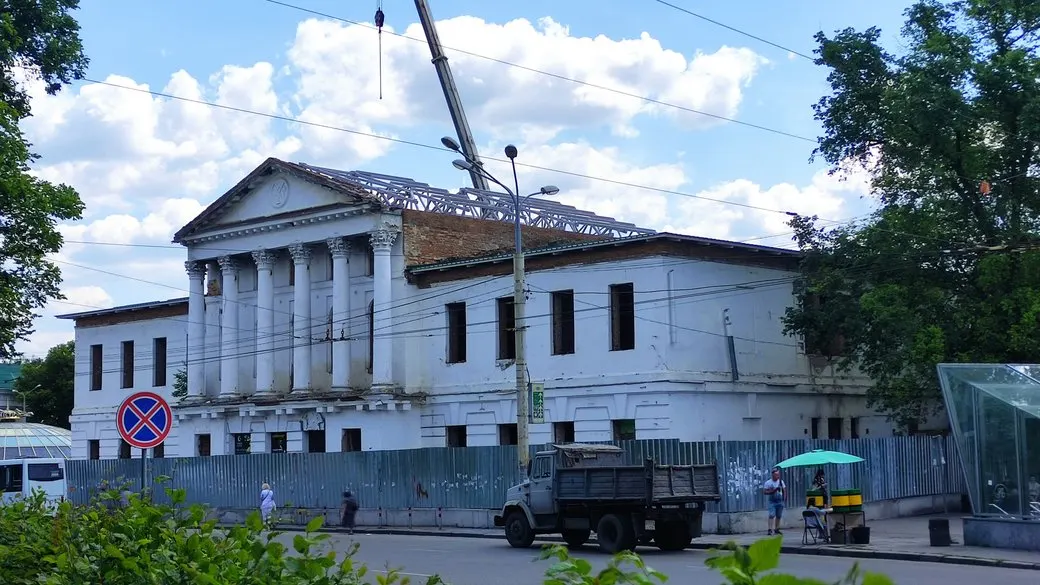 У Полтаві згорілий кінотеатр Котляревського може стати Народним домом