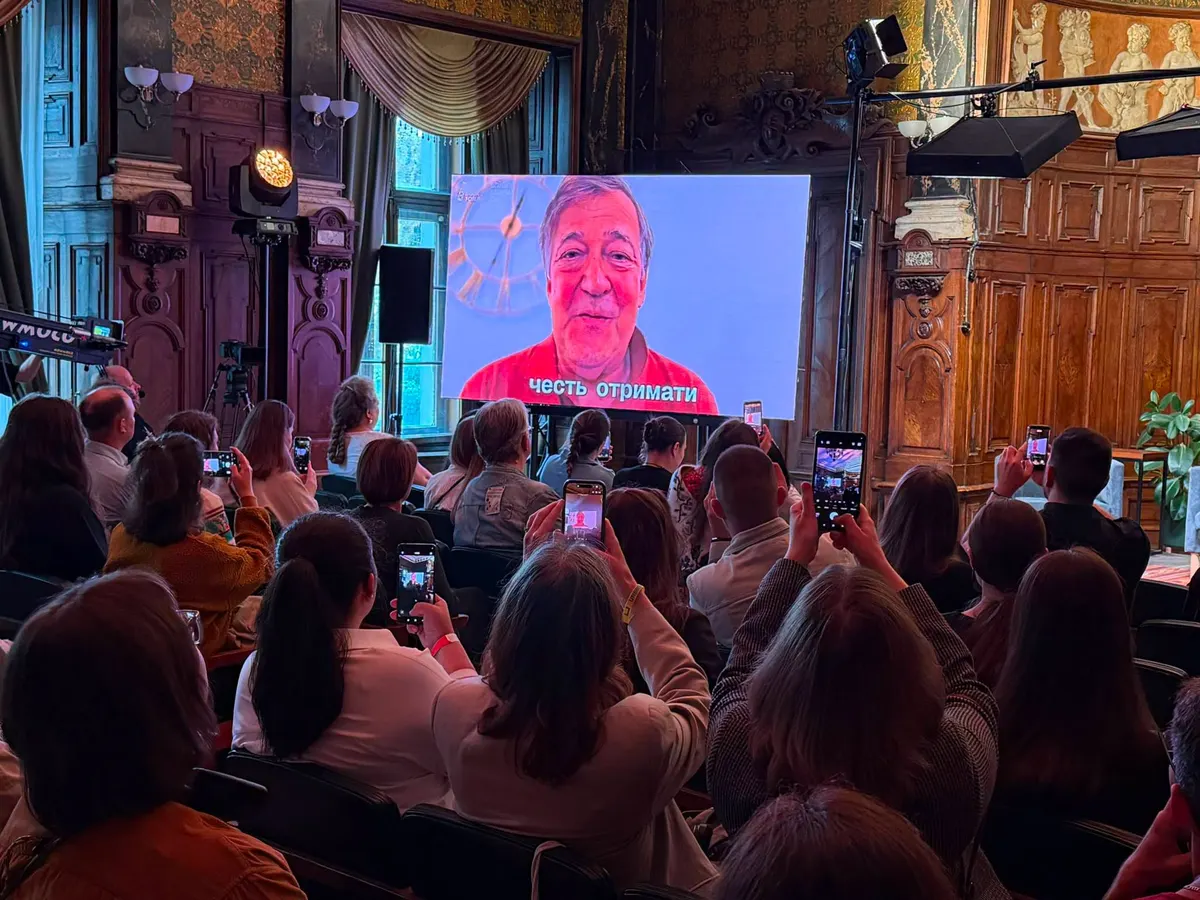 BookForum у Львові: Стівен Фрай читає Амеліну та 300 подій про відповідальність літератури