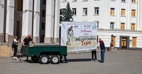 «Мельпомена Таврії»: 100 тисяч на рекламу фестивалю й обличчя за договором