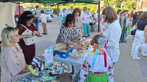 «Наша Батьківщина — Україна»: у Тернополі діти творили на Театральному майдані