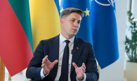 Литва може прибрати Ломоносова зі шкільної програми заради Шевченка