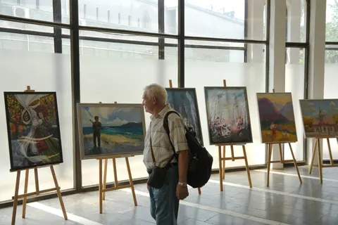 Мистецтво незалежності: виставка просто у метро