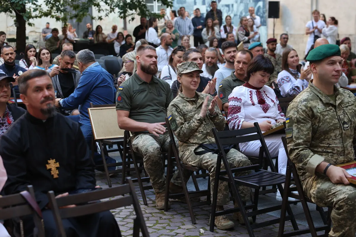 Львів у День Незалежності відзначив своїх героїв: хто отримав нагороди