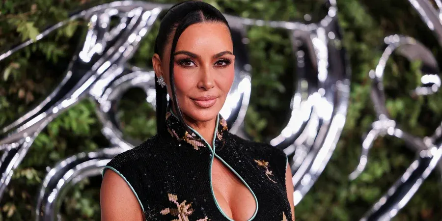 Кім Кардаш'ян і Льюїс Гамільтон у Saint Laurent на відкритті музею Лукаса